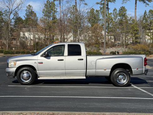 Used 2008 Dodge Ram 3500 Truck SLT w/ Popular Equipment Group image 4