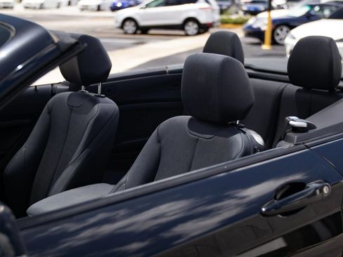 Used 2018 BMW 230i Convertible RWD image 8