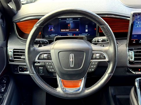 Used 2024 Lincoln Navigator Reserve image 26