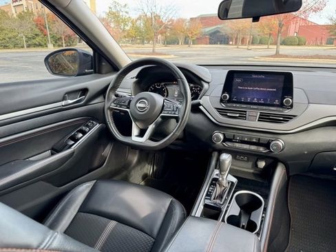 Used 2023 Nissan Altima 2.5 SR image 19