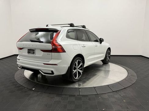 Certified 2023 Volvo XC60 B5 Ultimate w/ Climate Package image 7