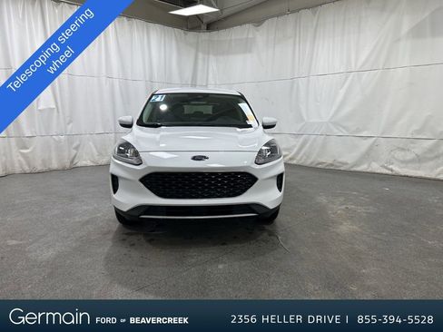 Used 2021 Ford Escape SE image 8