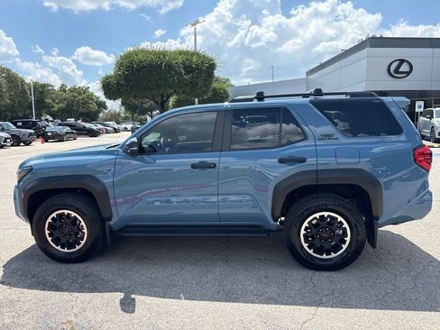 Used 2026 Toyota 4Runner TRD Off-Road Premium AWD/4WD image 2