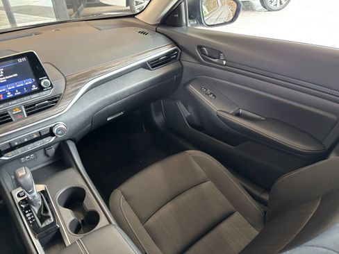 Used 2026 Nissan Altima 2.5 SV FWD image 35