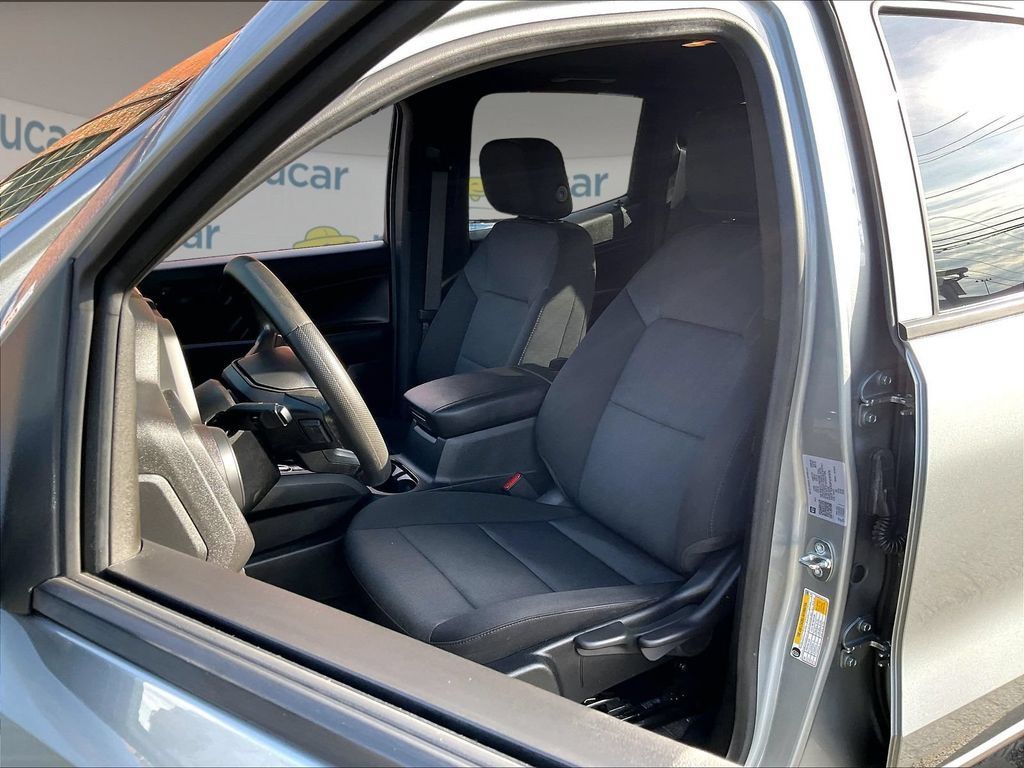 Used 2023 Chevrolet Colorado Trail Boss AWD/4WD image 10