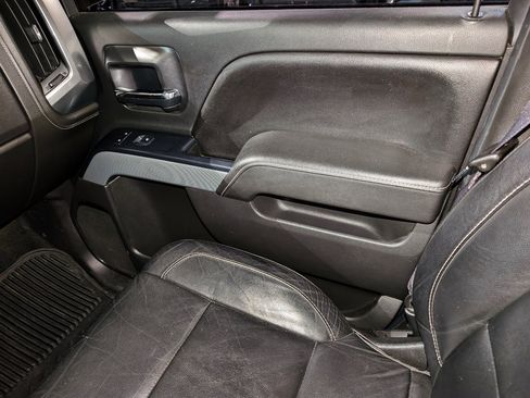 Used 2017 Chevrolet Silverado 1500 LTZ Z71 image 36