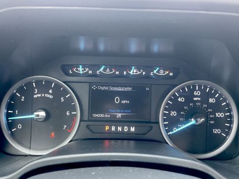 Used 2019 Ford Expedition XLT image 27