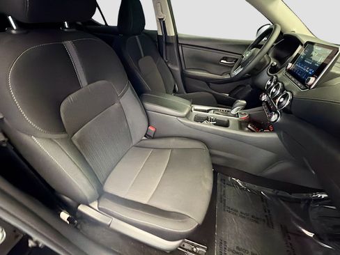 Used 2025 Nissan Sentra SV FWD image 16
