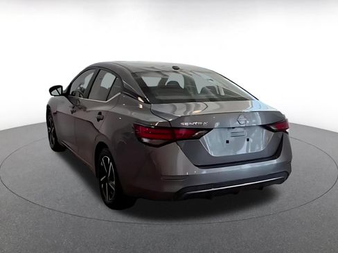 Used 2025 Nissan Sentra SV FWD image 8