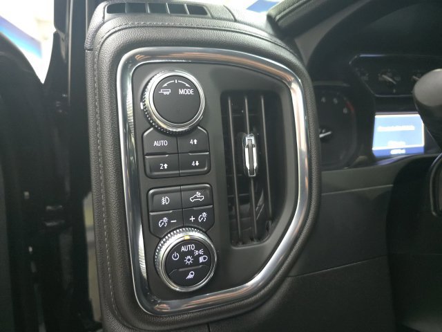 Used 2021 GMC Sierra 1500 SLT w/ SLT Premium Package AWD/4WD image 16