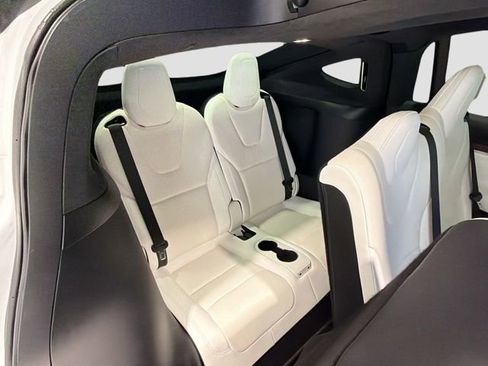 Used 2022 Tesla Model X image 20