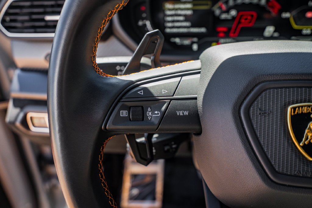 Used 2024 Lamborghini Urus Performante AWD/4WD image 27