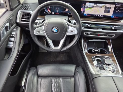 Used 2026 BMW X7 xDrive40i AWD/4WD image 13