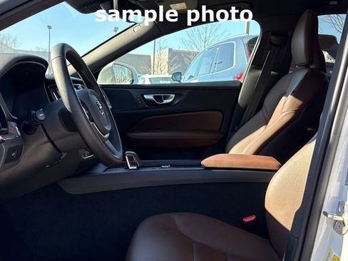 Certified 2025 Volvo V60 B5 Cross Country Plus image 12