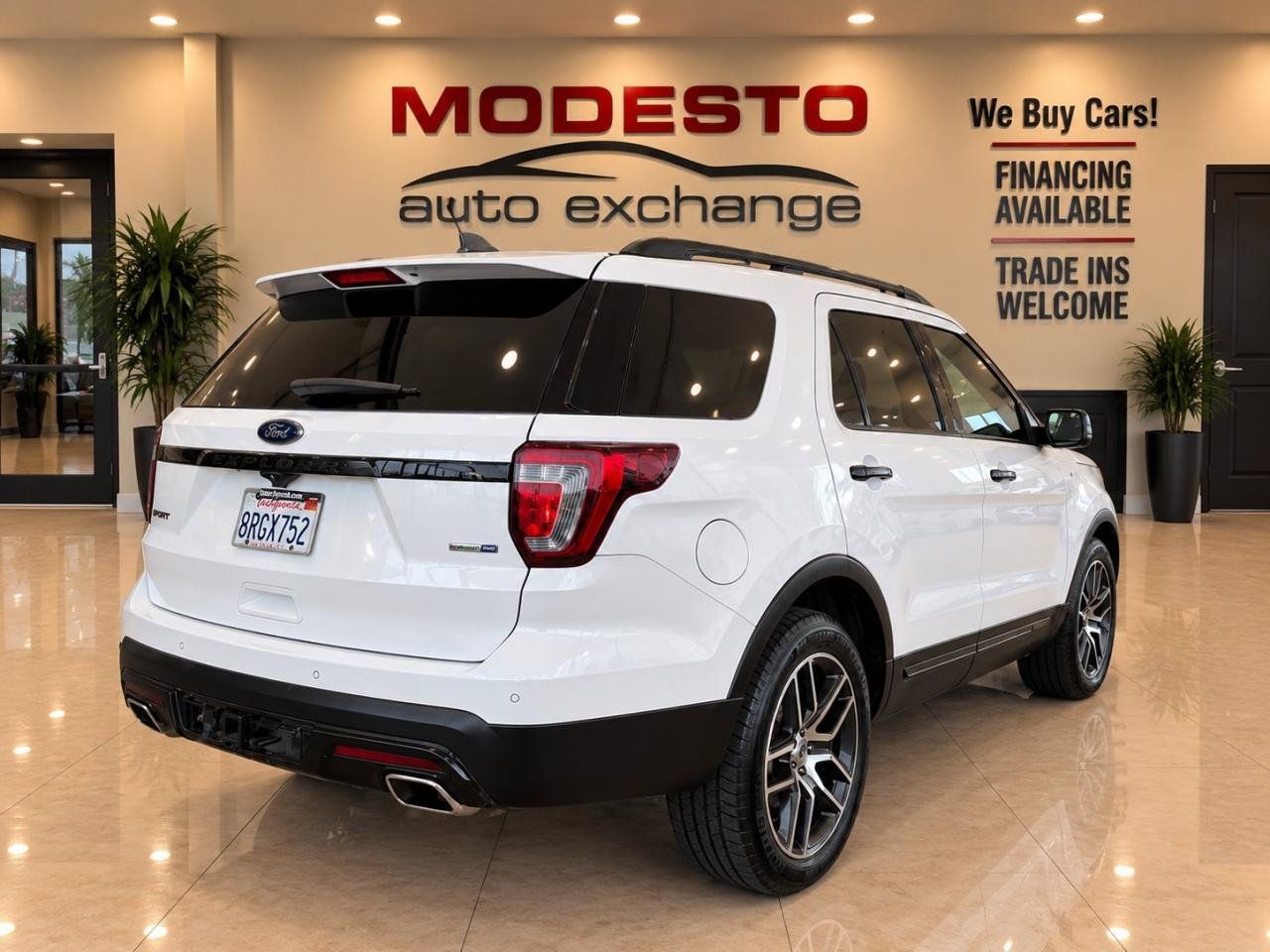 Used 2016 Ford Explorer Sport w/ Equipment Group 401A AWD/4WD image 3