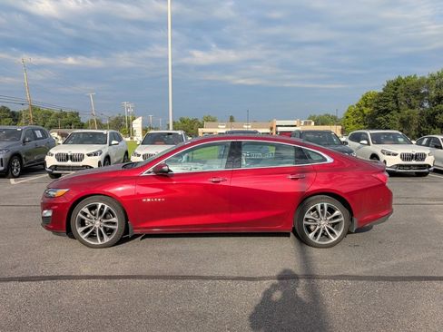 Used 2019 Chevrolet Malibu Premier w/ Sun and Wheel Package FWD image 3