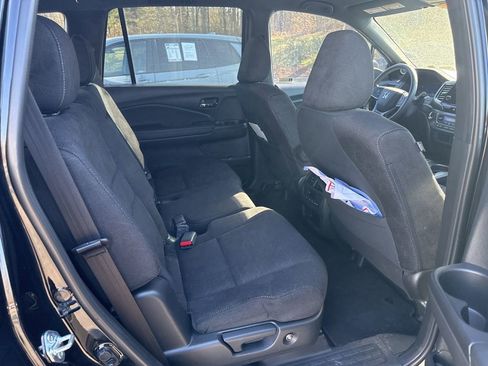 Used 2022 Honda Pilot Sport image 12