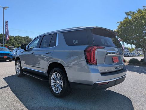 Used 2024 GMC Yukon SLT AWD/4WD image 6