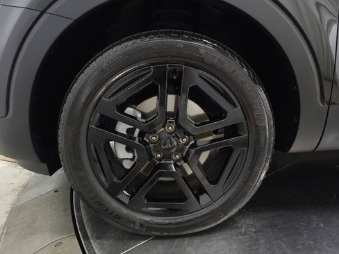 Used 2025 Kia Telluride EX X-Line AWD/4WD image 3