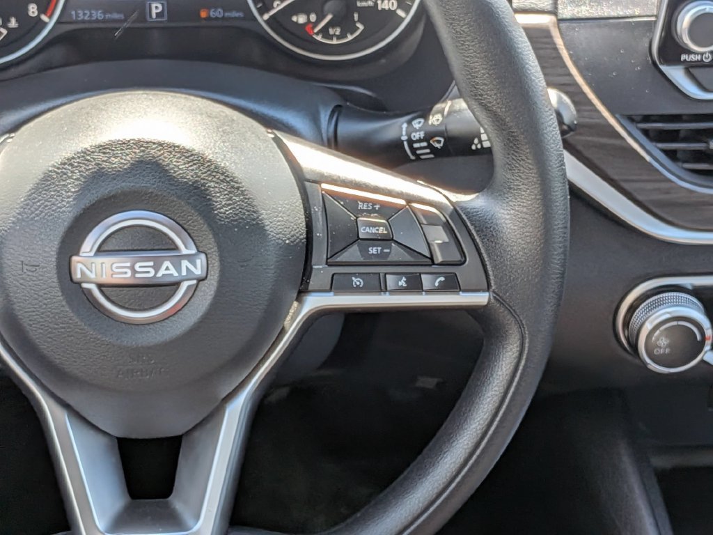 Used 2025 Nissan Altima 2.5 SV FWD image 18