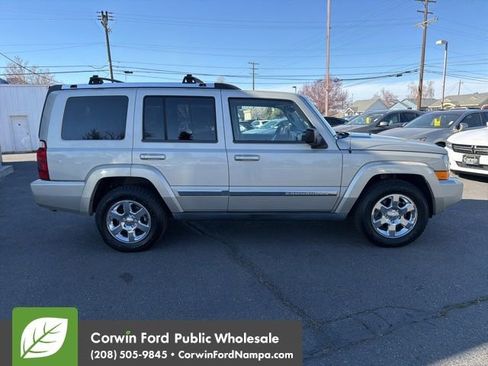 Used 2007 Jeep Commander Limited image 4