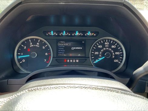 Used 2019 Ford F150 XLT w/ Equipment Group 302A Luxury AWD/4WD image 16
