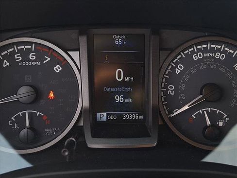 Certified 2023 Toyota Tacoma TRD Off-Road image 11