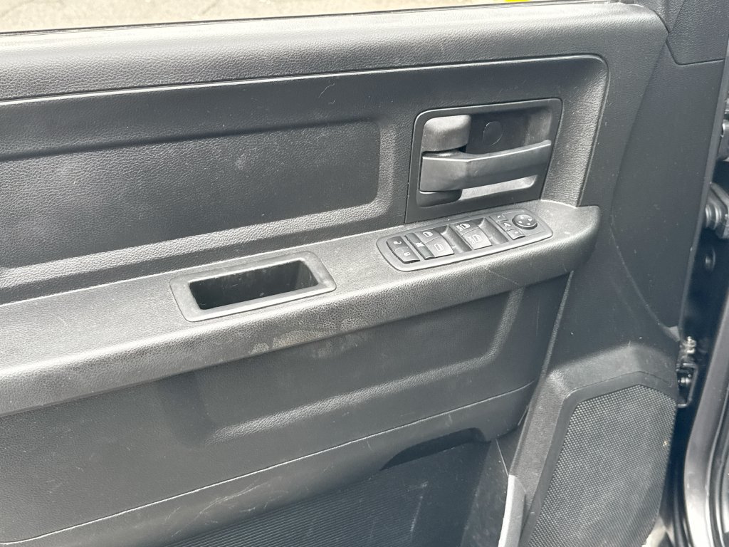 Used 2020 RAM 3500 Tradesman AWD/4WD image 18