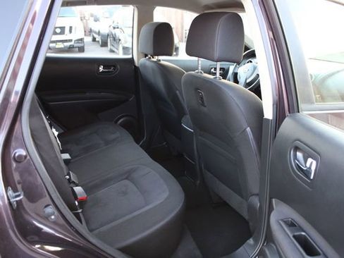 Used 2015 Nissan Rogue S image 10
