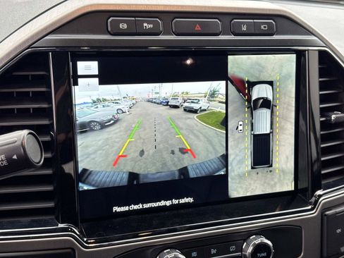 Used 2022 Ford F250 Platinum image 17