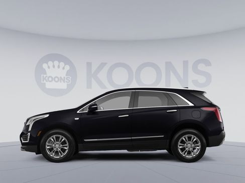 Used 2020 Cadillac XT5 Premium Luxury AWD/4WD image 2
