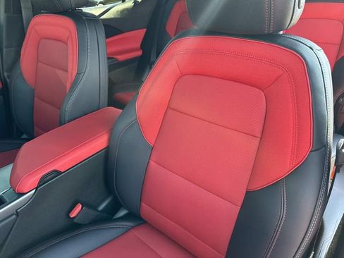 Used 2025 Chevrolet Equinox EV RS image 18