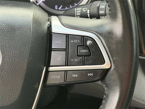 Certified 2023 Toyota Highlander XLE image 15