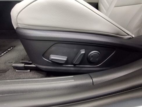 New 2026 Hyundai Elantra Limited image 21