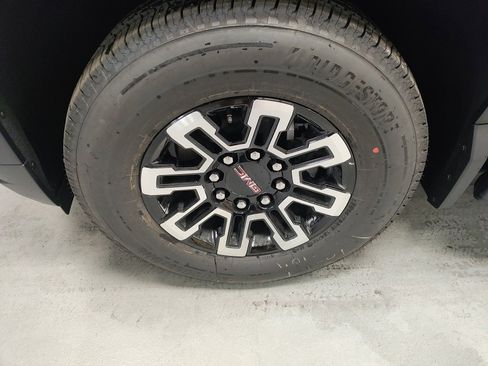 New 2026 GMC Sierra EV Elevation image 16