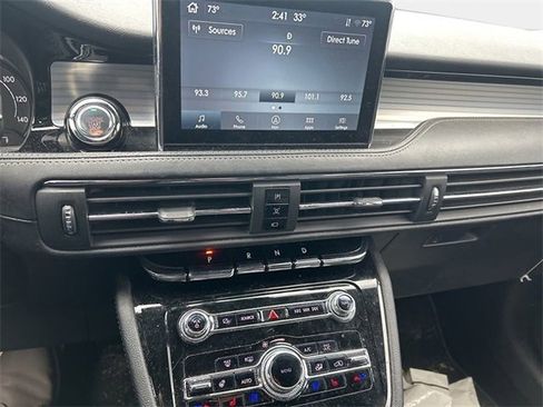 Used 2022 Lincoln Corsair AWD w/ Premium Package image 7