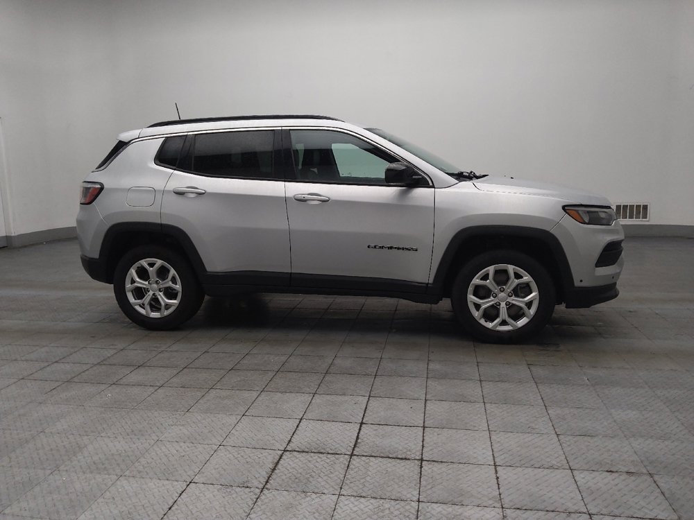Used 2024 Jeep Compass Latitude AWD/4WD image 11