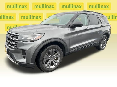 Used 2026 Ford Explorer Active w/ Active Comfort Package image 14