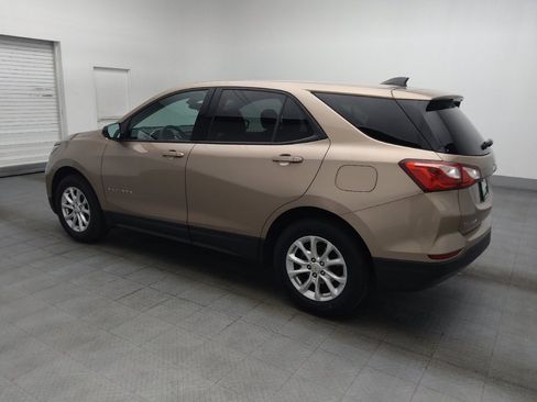 Used 2019 Chevrolet Equinox LS w/ LS Convenience Package AWD/4WD image 3