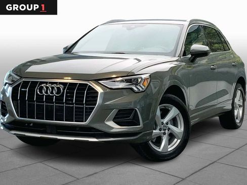 Used 2020 Audi Q3 2.0T Premium Plus w/ Premium Plus Package AWD/4WD image 1