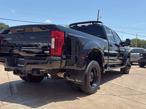 Used 2022 Ford F450 Lariat w/ Lariat Value Package AWD/4WD image 3