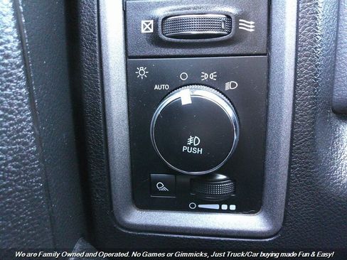 Used 2017 RAM 1500 Express image 41