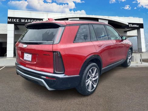 New 2026 Cadillac Vistiq Sport image 3