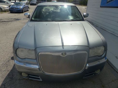Used 2007 Chrysler 300 C RWD image 3