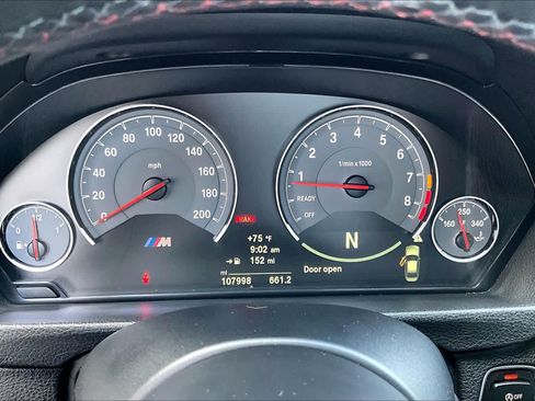 Used 2015 BMW M3 RWD image 26