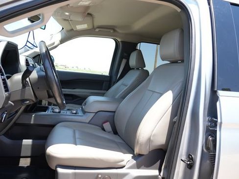 Used 2021 Ford Expedition XLT AWD/4WD image 11