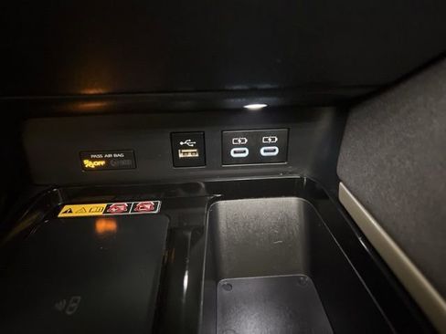 Used 2025 Toyota Camry LE FWD image 29