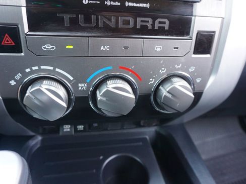 Used 2020 Toyota Tundra SR5 w/ SR5 Upgrade Package AWD/4WD image 12