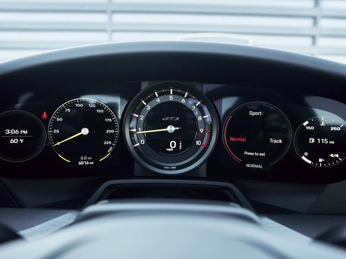 Used 2023 Porsche 911 GT3 image 52