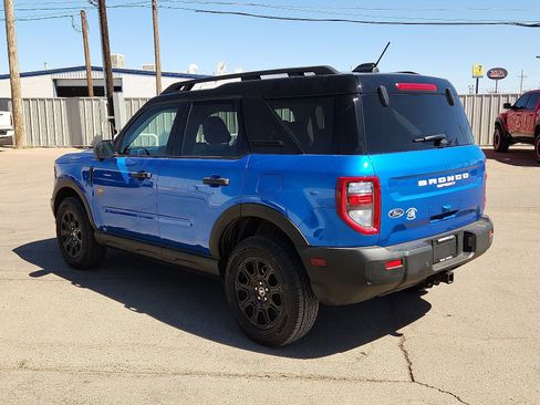 Used 2025 Ford Bronco Sport Badlands AWD/4WD image 3